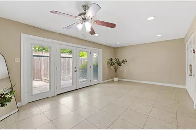 13132 Trail Hollow Drive #3132, Houston, TX 77079 - Photo 13