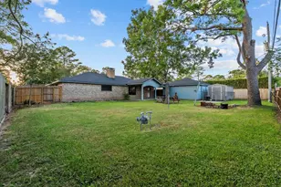 3727 Rau Dr, Dickinson, TX 77539 - Photo 43