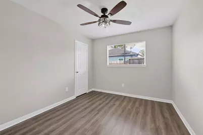 16022 Glen Mar Drive Drive, Houston, TX 77082 - Photo 17