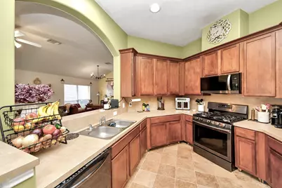 10310 Mills Pass Drive, Houston, TX 77070 - Photo 27