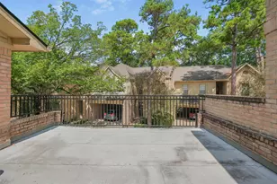 201 Vanderpool Ln, Houston, TX 77024 - Photo 45
