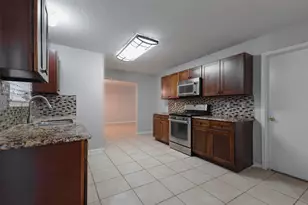 10502 Mist Ln, Houston, TX 77070 - Photo 19