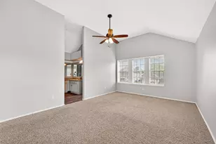 10414 Green Valley Ln, Houston, TX 77064 - Photo 35