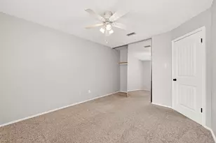 10414 Green Valley Ln, Houston, TX 77064 - Photo 31