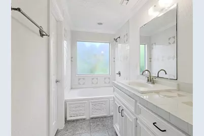 8502 Detroit Street #D, Houston, TX 77017 - Photo 11