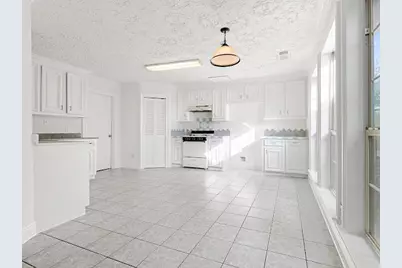 8502 Detroit Street #D, Houston, TX 77017 - Photo 5