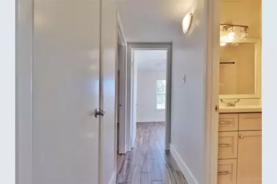 600 19th Street #16, Galveston, TX 77550 - Photo 13