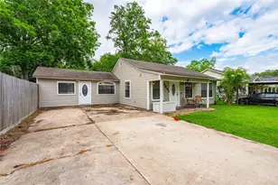4801 44th St, Dickinson, TX 77539 - Photo 5
