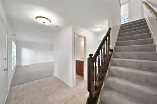 34 Village Knoll Pl, The Woodlands, TX 77381 - Photo 13