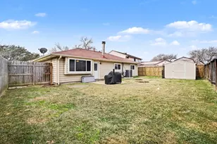 754 Sugar Hill Dr, La Porte, TX 77571 - Photo 15