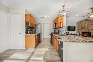 754 Sugar Hill Dr, La Porte, TX 77571 - Photo 7