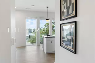 3001 W 11th St, Houston, TX 77008 - Photo 13