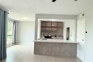 8149 Sands Point Dr, Houston, TX 77036 - Photo 7