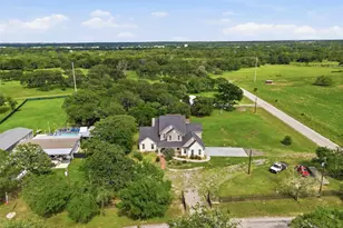 3860 Grapevine Dr, Bryan, TX 77807 - Photo 39