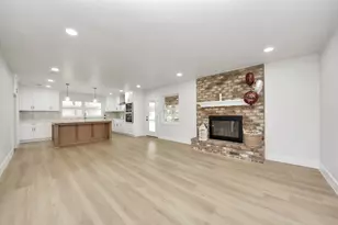 26206 Maplewood Dr, Spring, TX 77386 - Photo 13