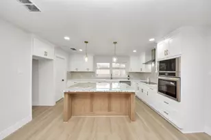 26206 Maplewood Dr, Spring, TX 77386 - Photo 17