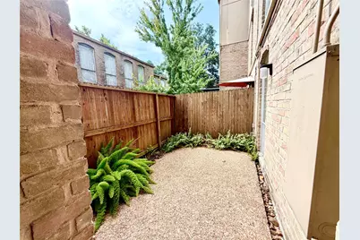 4639 Wild Indigo Street #463, Houston, TX 77027 - Photo 37