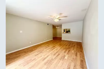 4639 Wild Indigo Street #463, Houston, TX 77027 - Photo 3