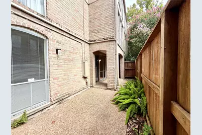 4639 Wild Indigo Street #463, Houston, TX 77027 - Photo 31