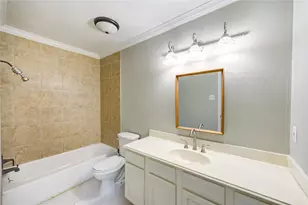 940 Wycliffe Dr, Houston, TX 77079 - Photo 7