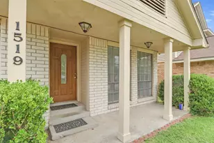 1519 Chertsey Cir, Channelview, TX 77530 - Photo 3