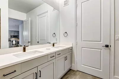 1508 Blodgett Street #404, Houston, TX 77004 - Photo 21