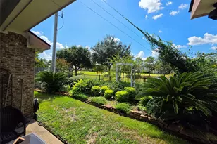 13316 Misting Falls Ln, Pearland, TX 77584 - Photo 31