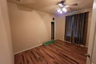 13316 Misting Falls Ln, Pearland, TX 77584 - Photo 5