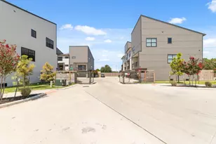 11942 S Hoa Sen Cir, Houston, TX 77072 - Photo 23