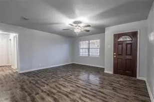 10409 Chesterfield Dr, Houston, TX 77051 - Photo 7