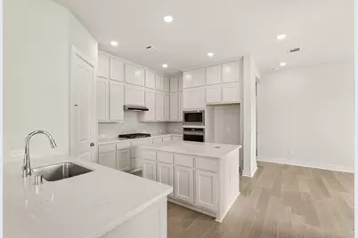 304 Fields Lane, Montgomery, TX 77316 - Photo 3