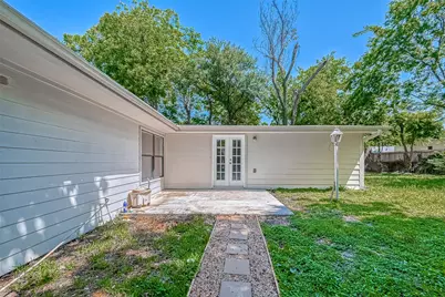 1918 Westcrest Drive, Houston, TX 77055 - Photo 41