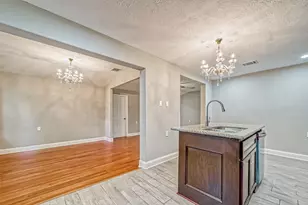 1918 Westcrest Dr, Houston, TX 77055 - Photo 17