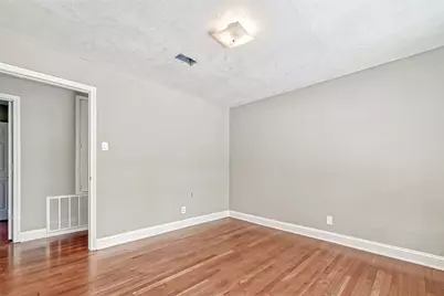 1918 Westcrest Drive, Houston, TX 77055 - Photo 39