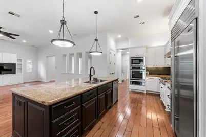 43 S Mews Wood Court, The Woodlands, TX 77381 - Photo 11