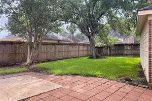 13606 Midfield Glen Ct, Houston, TX 77059 - Photo 27
