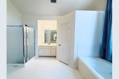 13606 Midfield Glen Court, Houston, TX 77059 - Photo 17