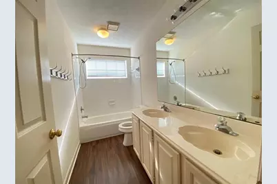 13606 Midfield Glen Court, Houston, TX 77059 - Photo 21