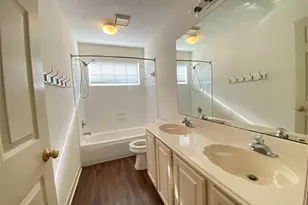 13606 Midfield Glen Ct, Houston, TX 77059 - Photo 21