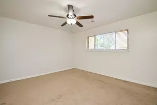 2711 Williamsburg Dr, Dickinson, TX 77539 - Photo 19