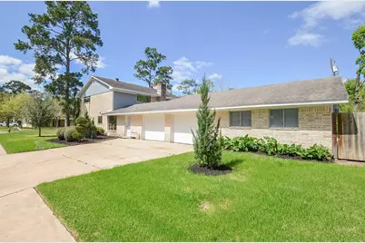 2711 Williamsburg Drive, Dickinson, TX 77539 - Photo 23
