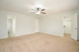 2711 Williamsburg Dr, Dickinson, TX 77539 - Photo 17