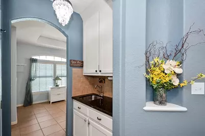 318 Sunrise Blvd, Angleton, TX 77515 - Photo 11