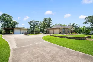 318 Sunrise Blvd, Angleton, TX 77515 - Photo 33