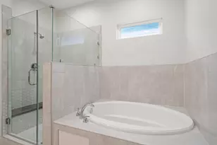 206 Burr St, Houston, TX 77011 - Photo 31
