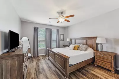 13711 McKinney Creek Lane, Houston, TX 77044 - Photo 13