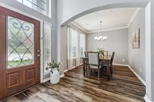 13711 McKinney Creek Ln, Houston, TX 77044 - Photo 3