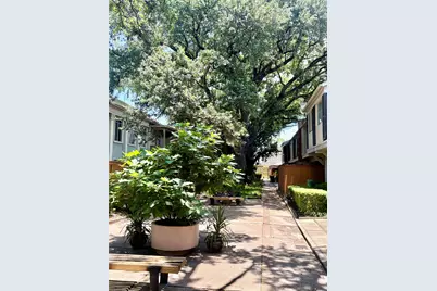 2595 Marilee Lane #6, Houston, TX 77057 - Photo 1