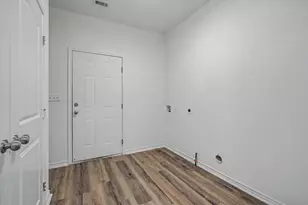 517 E Linney St, Dayton, TX 77535 - Photo 27