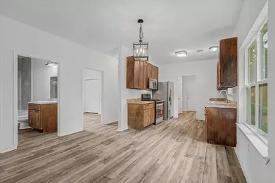 517 E Linney Street, Dayton, TX 77535 - Photo 5